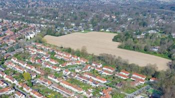 terrain dames blanches